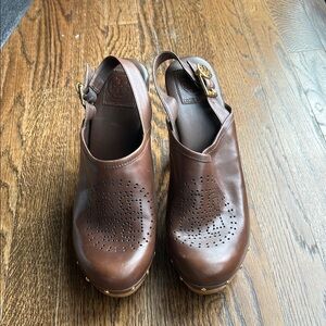 Brown Leather Women's Clogs